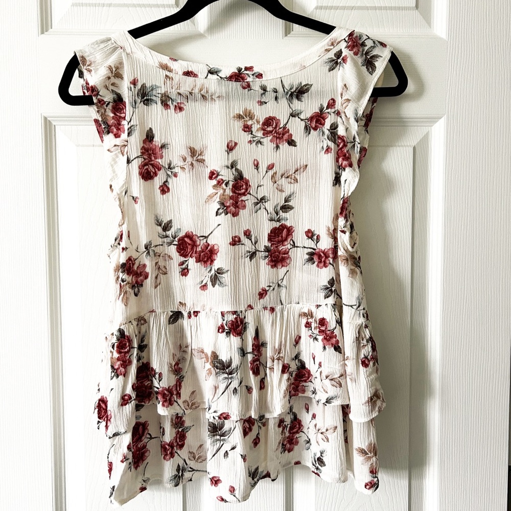 EUC American Eagle Floral Sleeveless Top - Picture 4 of 4